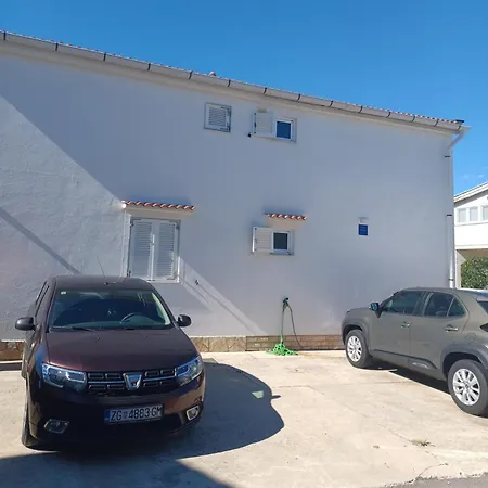 Apartman Narcisa * بريفلاكا