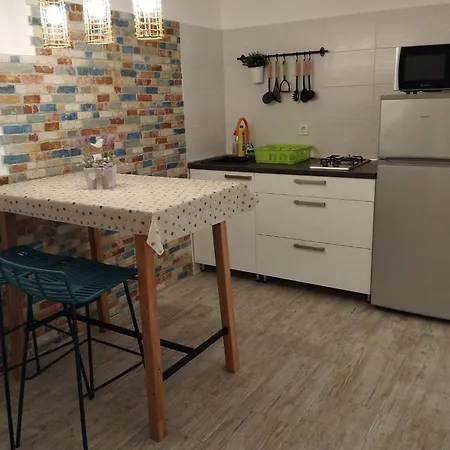 شقة Apartman Narcisa *